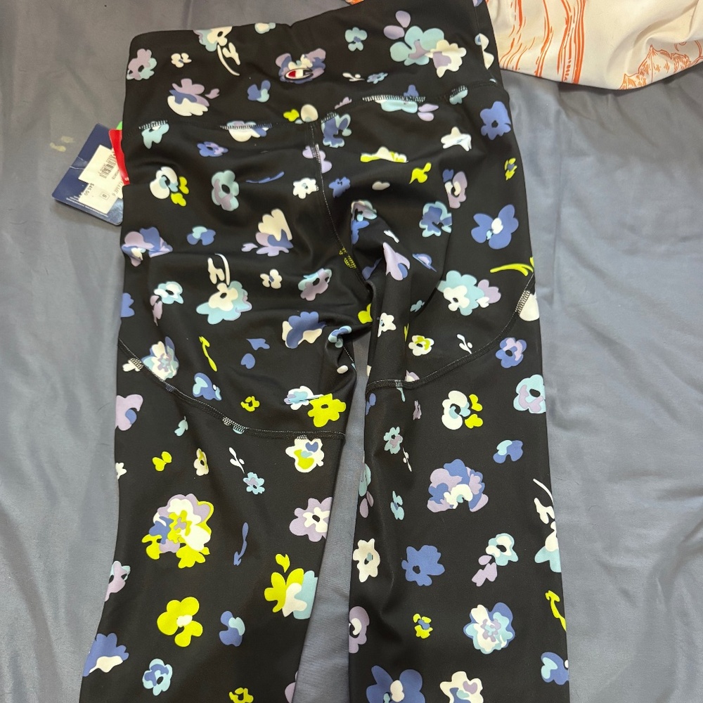 NWT champion capri leggings